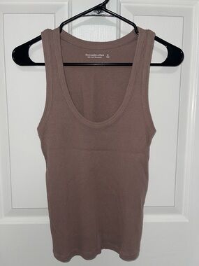 Abercrombie & Fitch Mauve-Brown Ribbed Scoop Tank